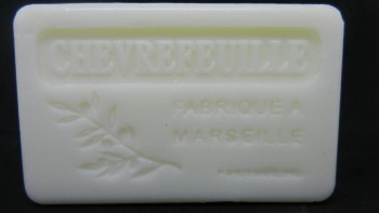 Savon de Marseille chèvrefeuille 3,50 €