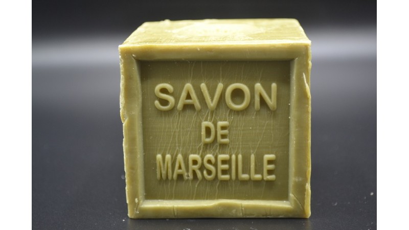 .Savon de Marseille cube vert 5,90 €