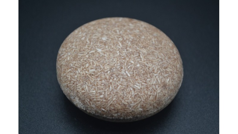 Galet shampoing solide cheveux terne 7,40 €